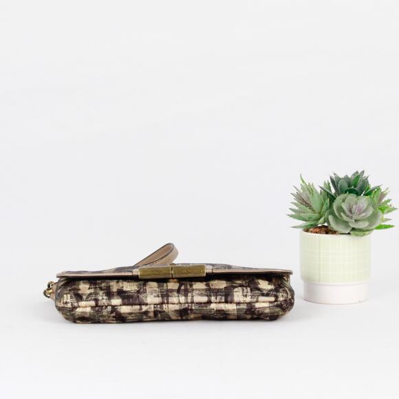 Coach Kristin Black/Beige Wristlet Foldover - Picture 5 of 6